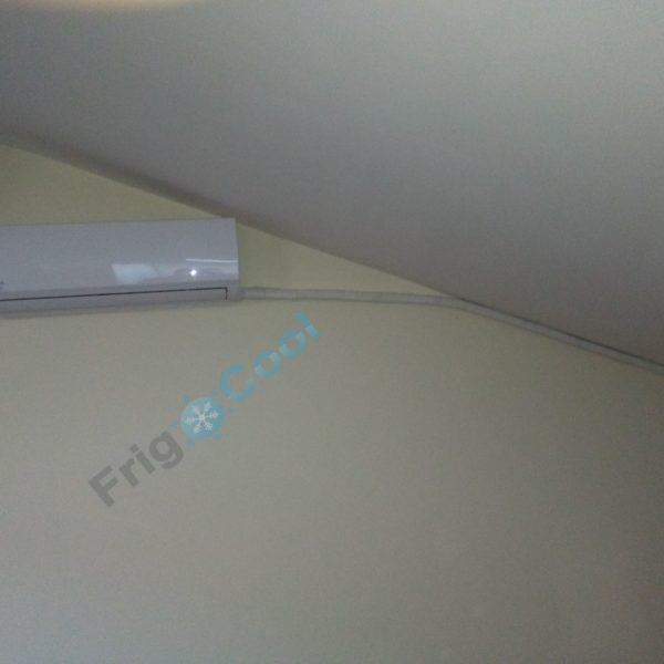 Tesla klima uredjaj unutrasnja