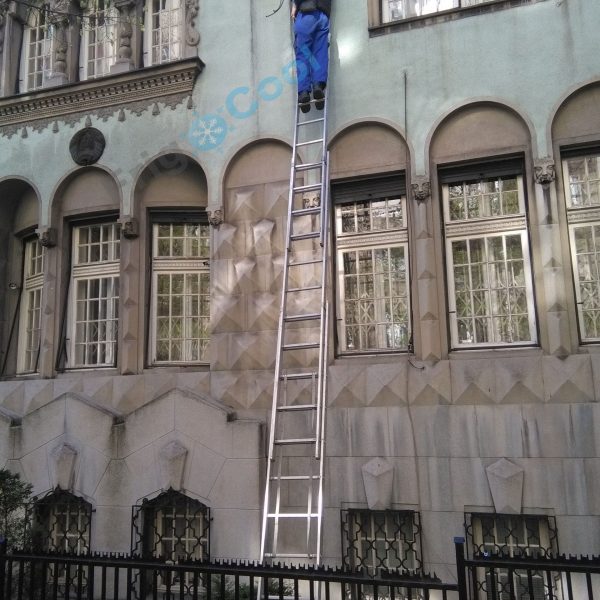 Rad na visokim merdevinama su deo nase svodnevnice